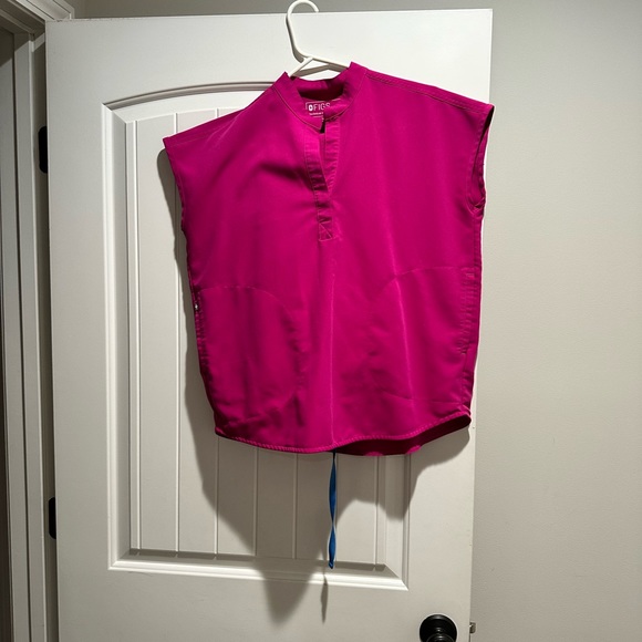 Figs scrub set! Pants and top! - Picture 2 of 4